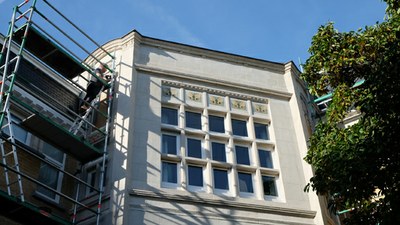 Remise en place des mosaïques (photo Mosaice Di Due)
